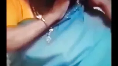 છુપાયેલા સેક્સી કેમેરાની સામે
