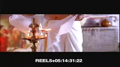 મેં મારું સ્વપ્ન સાકાર ક્ષણક્ષક્સ કર્યું, હું છોકરીના સ્કર્ટ હેઠળ ચઢી ગયો અને ત્યાં રહેલા દરેકને ચુંબન કર્યું